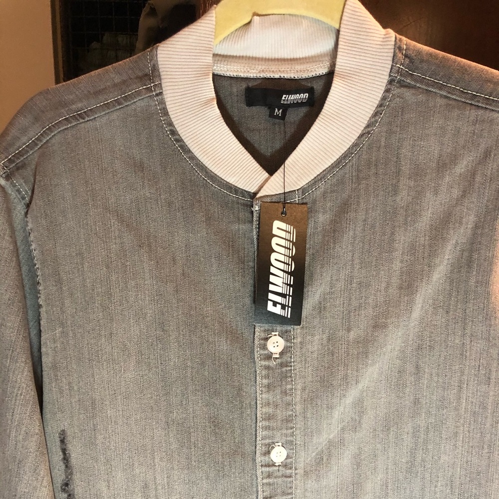Mens NWT Distressed Shirt, Elwood Clothing Sz M